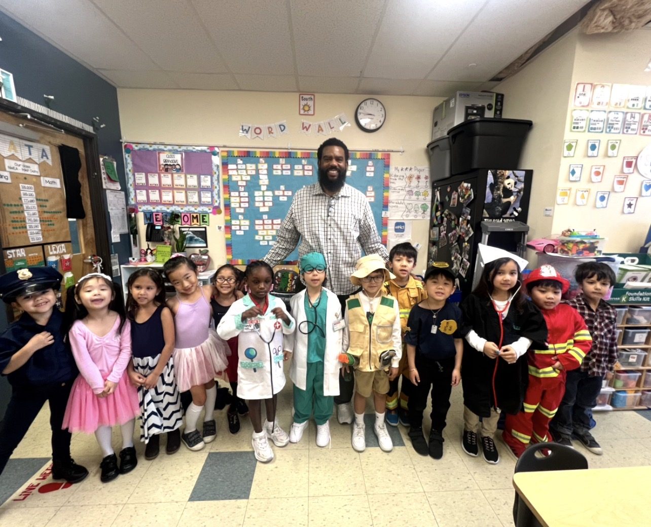 Coach James Jacobs in the community, photo 10